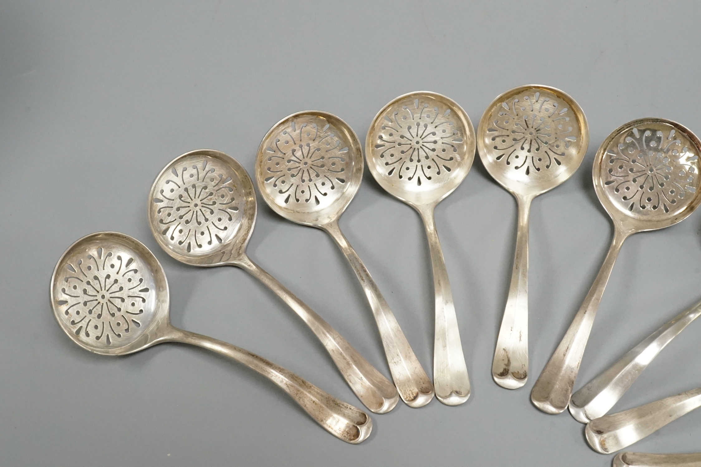 A set of ten George VI silver Hanovarian pattern sifter ladles, Atkin Brothers, Sheffield, 1937, 11.5cm, 8.6oz.